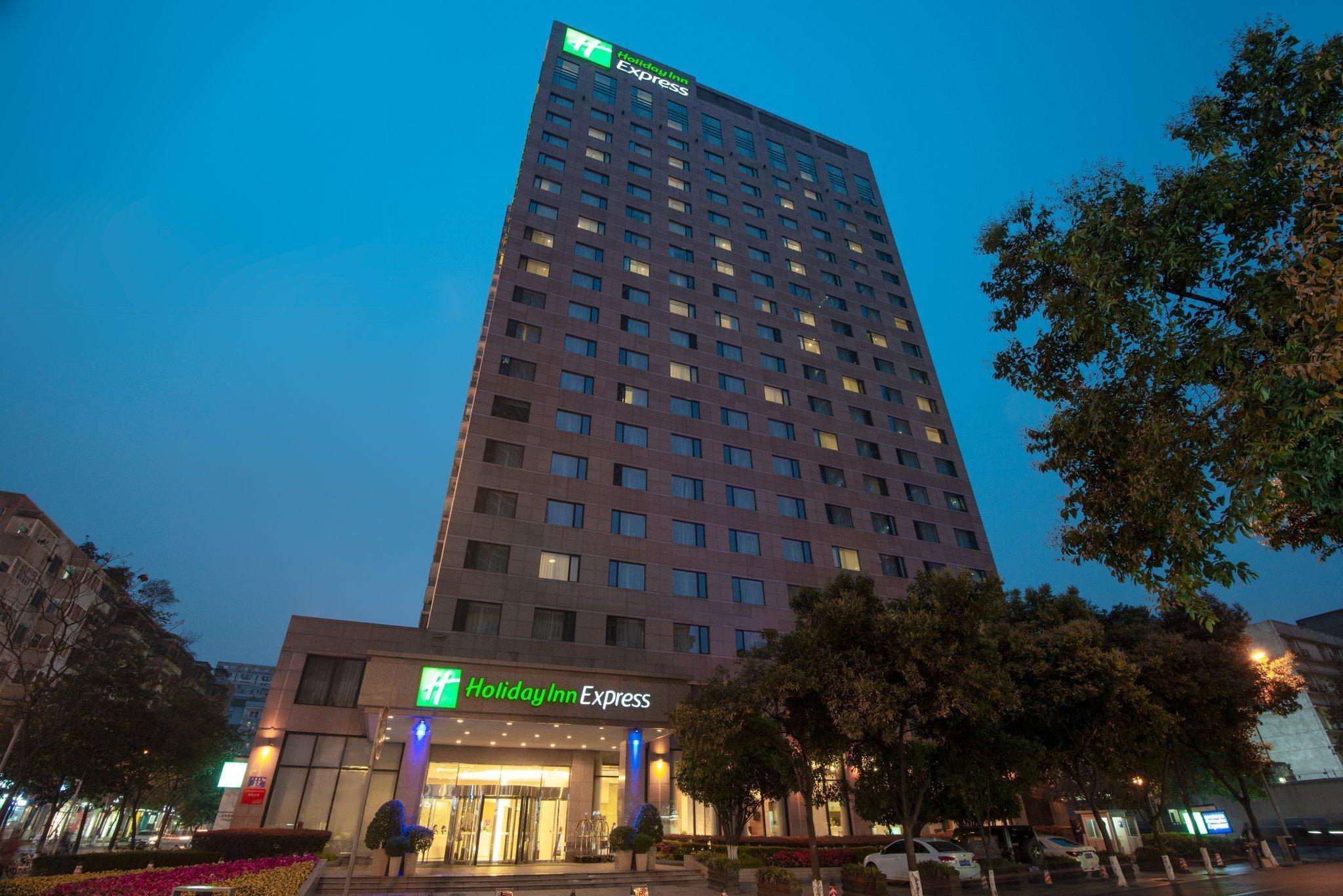 Holiday Inn Express Chengdu Gulou-Tianfu Square Chunxi Road Branch Buitenkant foto