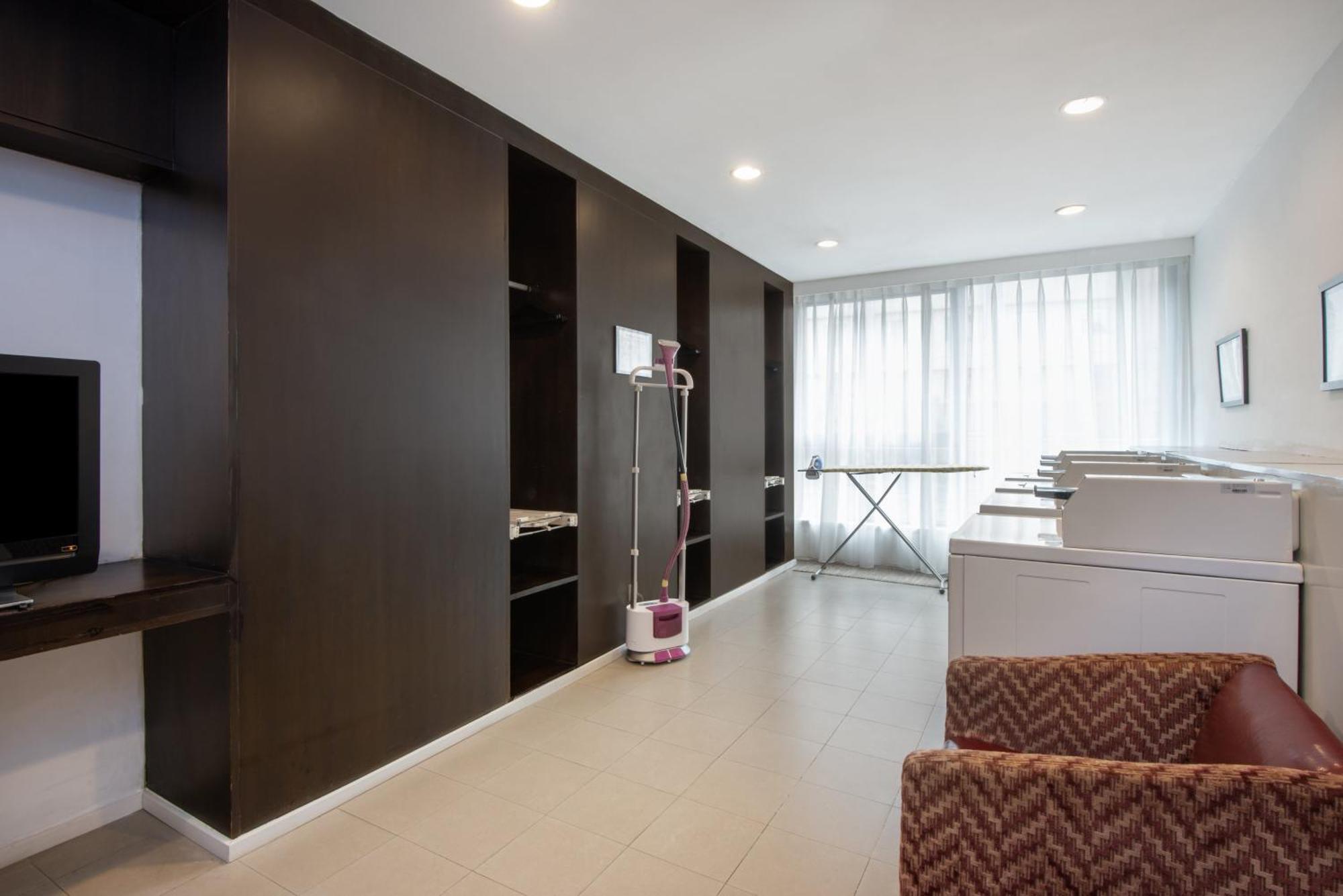 Holiday Inn Express Chengdu Gulou-Tianfu Square Chunxi Road Branch Buitenkant foto