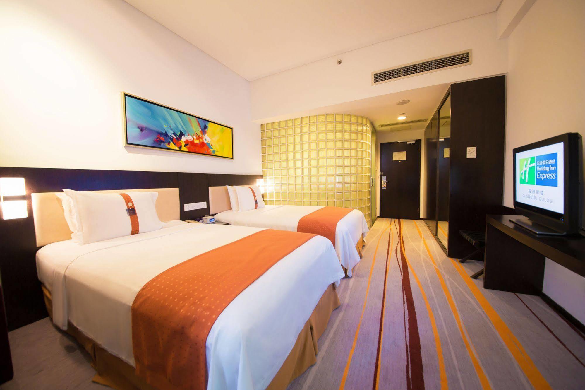Holiday Inn Express Chengdu Gulou-Tianfu Square Chunxi Road Branch Buitenkant foto